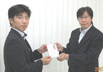 7月6日　日光市社会福祉協議会へ寄贈・左：栃木事務局長